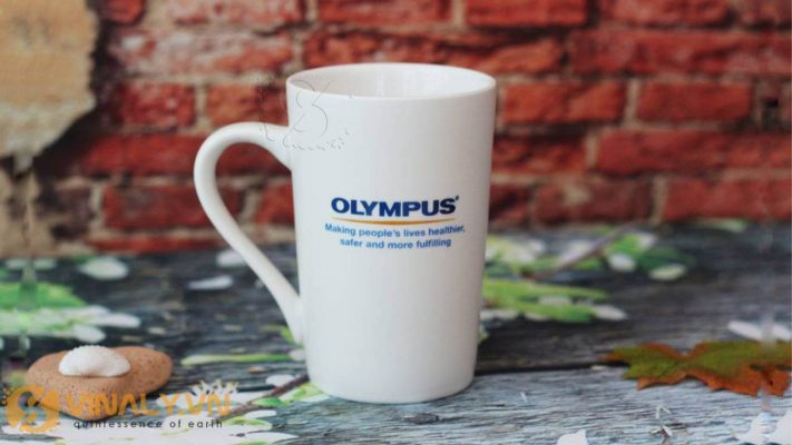 Ly sứ in hình & slogan Olympus